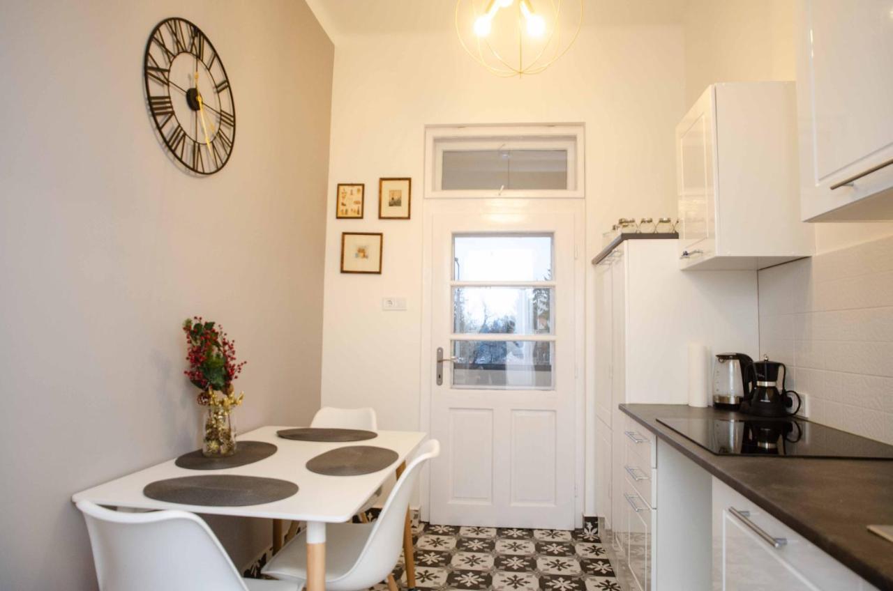 Csilla Home Apartman Miskolc Ngoại thất bức ảnh